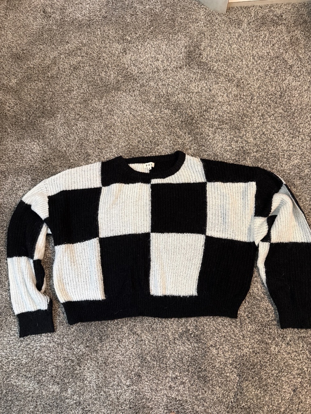 Cropped Check Sweater